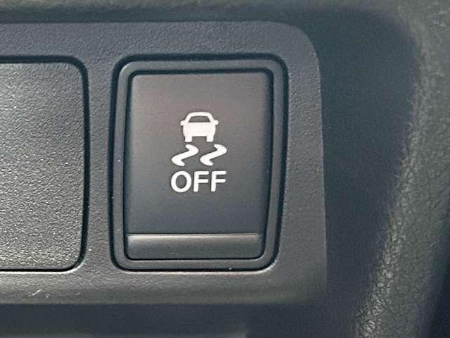 エクストレイル 20Xi ハイブリッド 4WD 4WD!禁煙車!衝突被害軽減ブレーキ!Aクルコン!全方位カメラ!純正ナビ!BT!フルセグTV!Blu-ray・DVD再生!パワーシート!ETC2.0!シートヒーター!スマートキー&プッシュスタート!(41枚目)