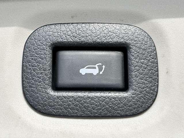 エクストレイル 20Xi ハイブリッド 4WD 4WD!禁煙車!衝突被害軽減ブレーキ!Aクルコン!全方位カメラ!純正ナビ!BT!フルセグTV!Blu-ray・DVD再生!パワーシート!ETC2.0!シートヒーター!スマートキー&プッシュスタート!(42枚目)