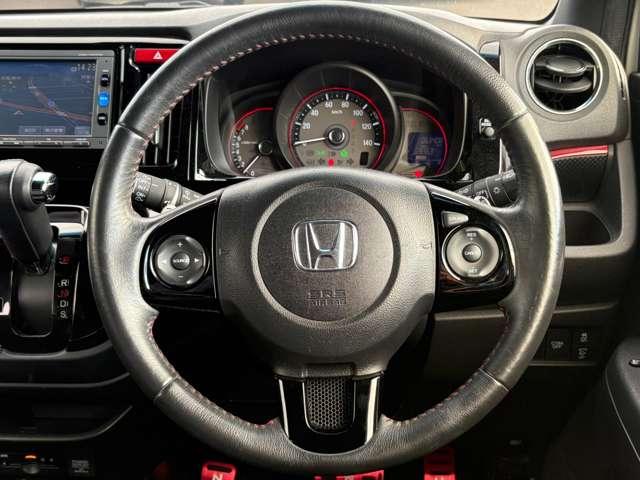 ハンドルには目立つキズ・スレ等ございません！