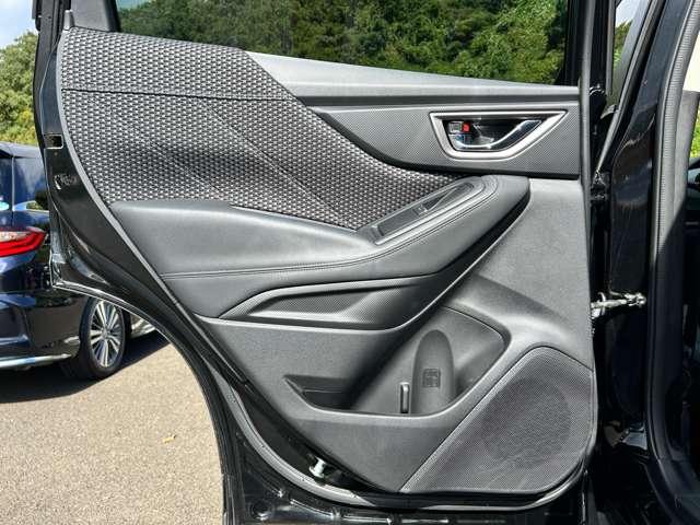 フォレスター アドバンス 4WD 1オーナー!4WD!禁煙車!衝突被害軽減!アダプティブクルコン!純正ナビ!バック・フロントサイドカメラ!BT!フルセグTV!パワーシート!シートヒーター!スマートキー&プッシュスタート!ルーフレール!(50枚目)