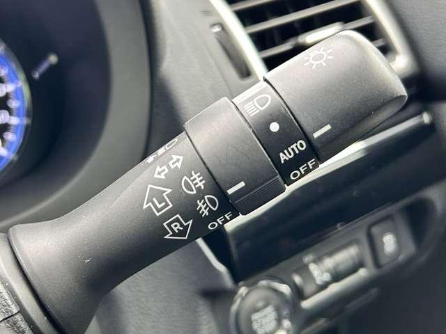 レヴォーグ １．６ＧＴアイサイト　スマートエディション　４ＷＤ　４ＷＤ！禁煙車！衝突被害軽減ブレーキ！Ａクルコン！純正ナビ！バックカメラ！ＢＴ！フルセグＴＶ！Ｂｌｕ－ｒａｙ再生！パワーシート！ＥＴＣ！オートライト！シートヒーター！スマートキー＆プッシュスタート！（16枚目）