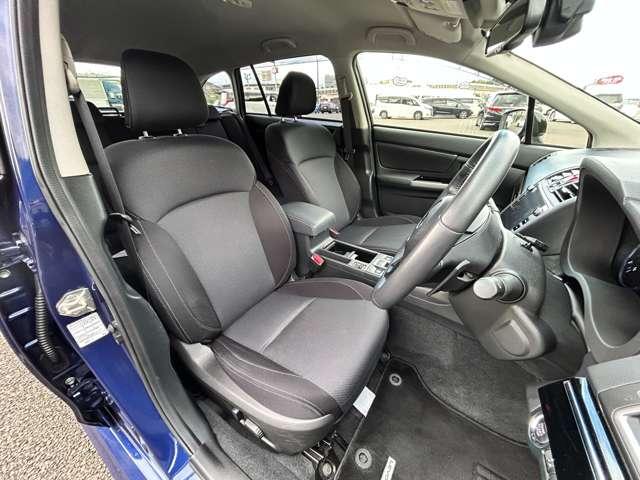 レヴォーグ １．６ＧＴアイサイト　スマートエディション　４ＷＤ　４ＷＤ！禁煙車！衝突被害軽減ブレーキ！Ａクルコン！純正ナビ！バックカメラ！ＢＴ！フルセグＴＶ！Ｂｌｕ－ｒａｙ再生！パワーシート！ＥＴＣ！オートライト！シートヒーター！スマートキー＆プッシュスタート！（18枚目）