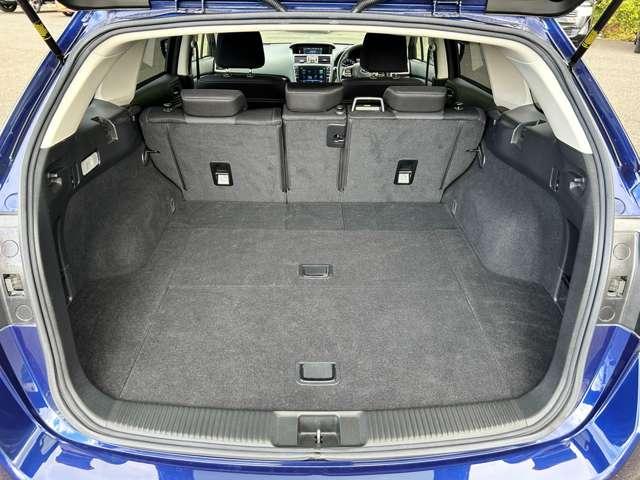 レヴォーグ １．６ＧＴアイサイト　スマートエディション　４ＷＤ　４ＷＤ！禁煙車！衝突被害軽減ブレーキ！Ａクルコン！純正ナビ！バックカメラ！ＢＴ！フルセグＴＶ！Ｂｌｕ－ｒａｙ再生！パワーシート！ＥＴＣ！オートライト！シートヒーター！スマートキー＆プッシュスタート！（23枚目）