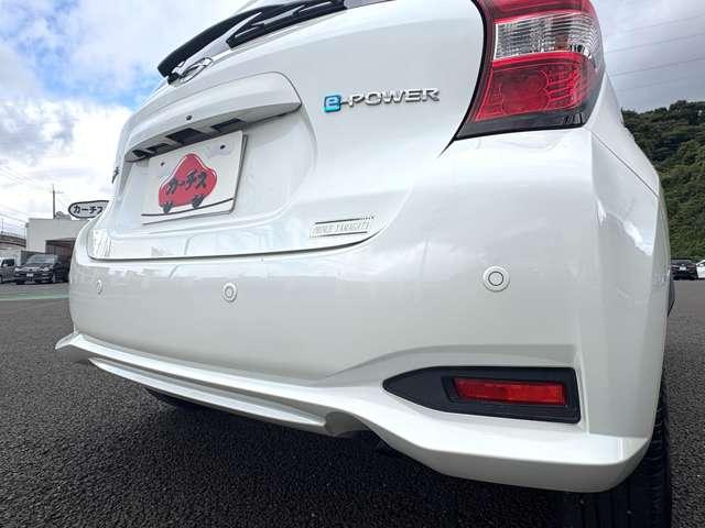 ノート e-パワー X 禁煙車!衝突被害軽減ブレーキ!全方位カメラ!純正ナビ!BT!ワンセグTV!オートライト!スマートキー&プッシュスタート!アイドリングストップ!横滑り防止装置!シガーソケット給電!LEDヘッドライト!(5枚目)
