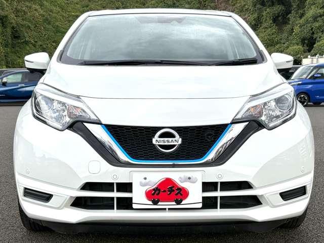 ノート e-パワー X 禁煙車!衝突被害軽減ブレーキ!全方位カメラ!純正ナビ!BT!ワンセグTV!オートライト!スマートキー&プッシュスタート!アイドリングストップ!横滑り防止装置!シガーソケット給電!LEDヘッドライト!(10枚目)