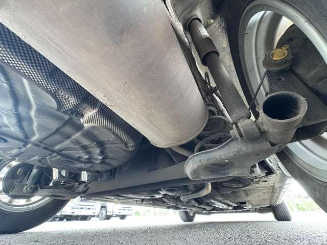 ノート e-パワー X 禁煙車!衝突被害軽減ブレーキ!全方位カメラ!純正ナビ!BT!ワンセグTV!オートライト!スマートキー&プッシュスタート!アイドリングストップ!横滑り防止装置!シガーソケット給電!LEDヘッドライト!(30枚目)