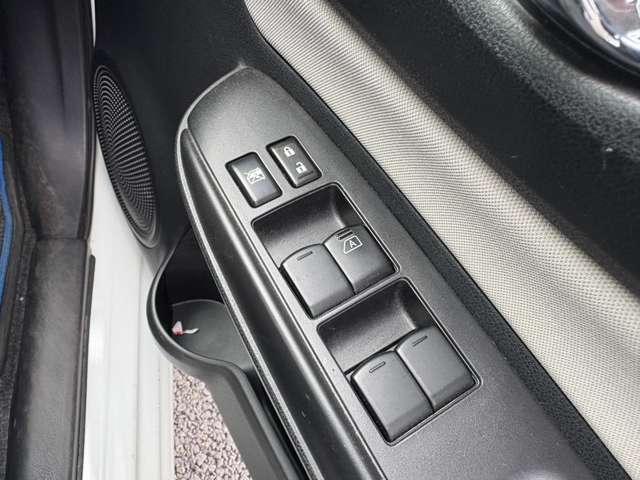 ノート e-パワー X 禁煙車!衝突被害軽減ブレーキ!全方位カメラ!純正ナビ!BT!ワンセグTV!オートライト!スマートキー&プッシュスタート!アイドリングストップ!横滑り防止装置!シガーソケット給電!LEDヘッドライト!(35枚目)