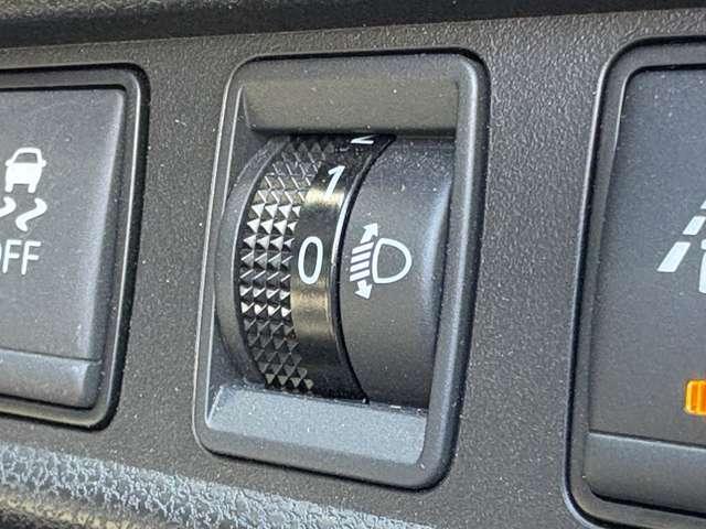 ノート e-パワー X 禁煙車!衝突被害軽減ブレーキ!全方位カメラ!純正ナビ!BT!ワンセグTV!オートライト!スマートキー&プッシュスタート!アイドリングストップ!横滑り防止装置!シガーソケット給電!LEDヘッドライト!(42枚目)