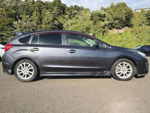 インプレッサスポーツ 2.0i-S 4WD 4WD!クルーズコントロール!メモリーナビ!フルセグTV!CD!パワーシート!ETC!キーレスエントリー!アイドリングストップ!パドルシフト!横滑り防止装置!HIDヘッドライト!ハーフレザーシート!(9枚目)