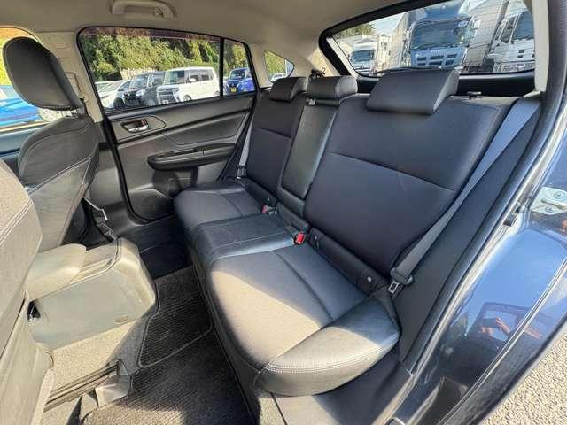 インプレッサスポーツ 2.0i-S 4WD 4WD!クルーズコントロール!メモリーナビ!フルセグTV!CD!パワーシート!ETC!キーレスエントリー!アイドリングストップ!パドルシフト!横滑り防止装置!HIDヘッドライト!ハーフレザーシート!(21枚目)