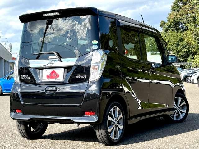 デイズルークス ハイウェイスター ターボ 禁煙車/エマージェンシーブレーキ/アイドリングストップ/純正ナビ/フルセグTV/DVD/Bluetooth/両側パワースライドドア/HIDヘッドライト/オートライト/純正アルミ&エアロ/純正ETC/(4枚目)