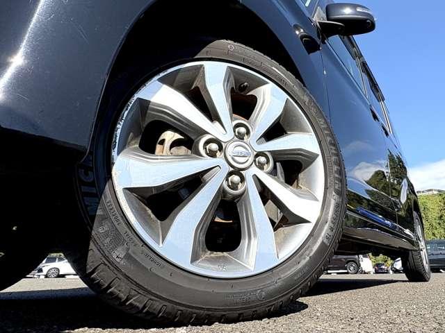 デイズルークス ハイウェイスター ターボ 禁煙車/エマージェンシーブレーキ/アイドリングストップ/純正ナビ/フルセグTV/DVD/Bluetooth/両側パワースライドドア/HIDヘッドライト/オートライト/純正アルミ&エアロ/純正ETC/(10枚目)