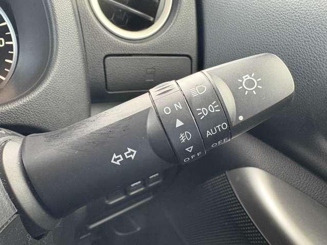 デイズルークス ハイウェイスター ターボ 禁煙車/エマージェンシーブレーキ/アイドリングストップ/純正ナビ/フルセグTV/DVD/Bluetooth/両側パワースライドドア/HIDヘッドライト/オートライト/純正アルミ&エアロ/純正ETC/(17枚目)