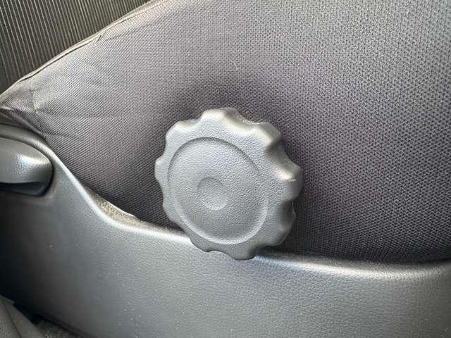 デイズルークス ハイウェイスター ターボ 禁煙車/エマージェンシーブレーキ/アイドリングストップ/純正ナビ/フルセグTV/DVD/Bluetooth/両側パワースライドドア/HIDヘッドライト/オートライト/純正アルミ&エアロ/純正ETC/(19枚目)