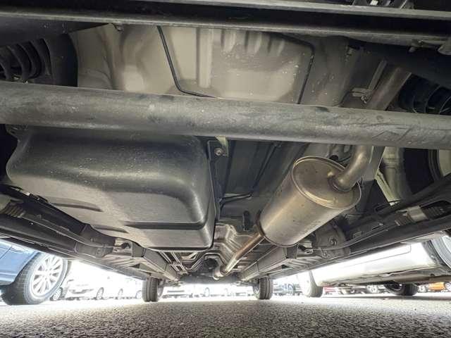 デイズルークス ハイウェイスター ターボ 禁煙車/エマージェンシーブレーキ/アイドリングストップ/純正ナビ/フルセグTV/DVD/Bluetooth/両側パワースライドドア/HIDヘッドライト/オートライト/純正アルミ&エアロ/純正ETC/(30枚目)