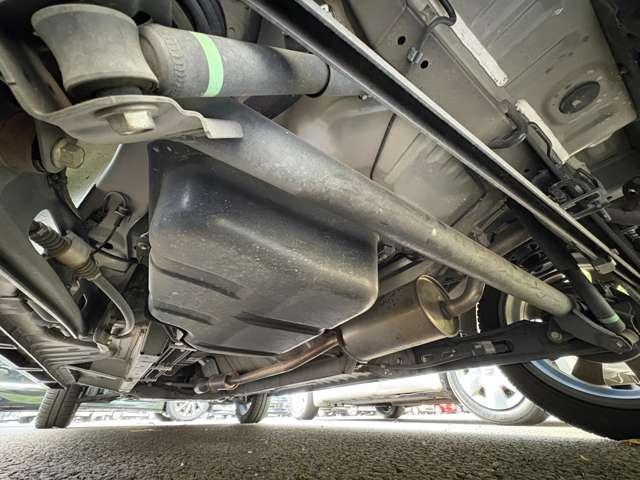 デイズルークス ハイウェイスター ターボ 禁煙車/エマージェンシーブレーキ/アイドリングストップ/純正ナビ/フルセグTV/DVD/Bluetooth/両側パワースライドドア/HIDヘッドライト/オートライト/純正アルミ&エアロ/純正ETC/(31枚目)