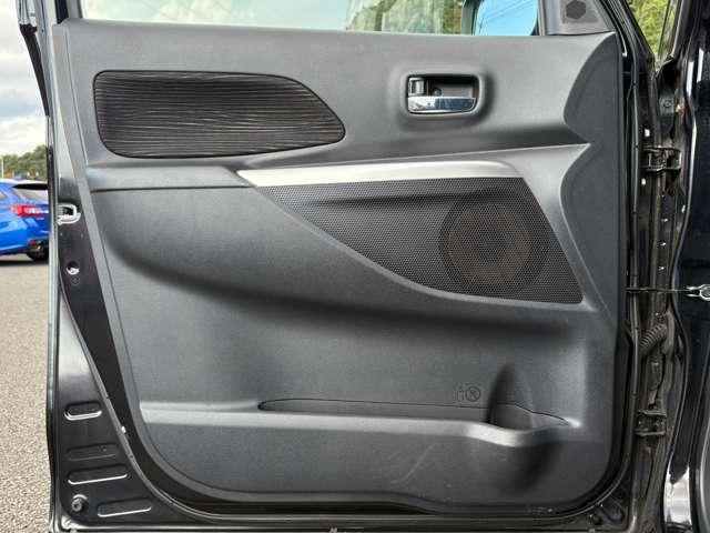 デイズルークス ハイウェイスター ターボ 禁煙車/エマージェンシーブレーキ/アイドリングストップ/純正ナビ/フルセグTV/DVD/Bluetooth/両側パワースライドドア/HIDヘッドライト/オートライト/純正アルミ&エアロ/純正ETC/(34枚目)