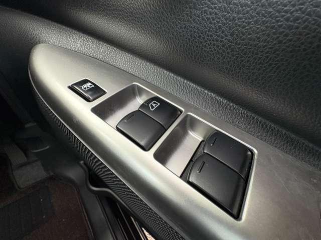 デイズルークス ハイウェイスター ターボ 禁煙車/エマージェンシーブレーキ/アイドリングストップ/純正ナビ/フルセグTV/DVD/Bluetooth/両側パワースライドドア/HIDヘッドライト/オートライト/純正アルミ&エアロ/純正ETC/(37枚目)