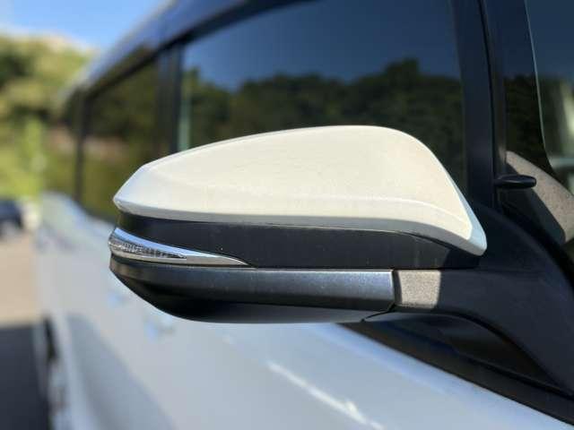 ヴォクシー ハイブリッドＶ　禁煙車／セーフティセンス／純正ナビ／フルセグＴＶ／ＤＶＤ／Ｂｌｕｅｔｏｏｔｈ対応／バックカメラ／ＬＥＤヘッドライト／両側電動スライドドア／オートライト／純正アルミ／快適温熱シート／ビルトインＥＴＣ／（14枚目）