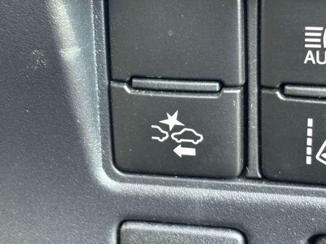 ヴォクシー ハイブリッドＶ　禁煙車／セーフティセンス／純正ナビ／フルセグＴＶ／ＤＶＤ／Ｂｌｕｅｔｏｏｔｈ対応／バックカメラ／ＬＥＤヘッドライト／両側電動スライドドア／オートライト／純正アルミ／快適温熱シート／ビルトインＥＴＣ／（40枚目）