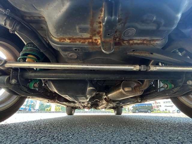 Ｋｅｉワークス ベースグレード　５ＭＴ　５ＭＴ／ナビ／フォグランプ／ワンセグＴＶ／ＣＤ・ＤＶＤ／マニュアルエアコン／社外アルミホイール／電動格納ミラー／（31枚目）