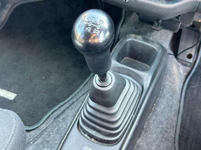 Ｋｅｉワークス ベースグレード　５ＭＴ　５ＭＴ／ナビ／フォグランプ／ワンセグＴＶ／ＣＤ・ＤＶＤ／マニュアルエアコン／社外アルミホイール／電動格納ミラー／（41枚目）