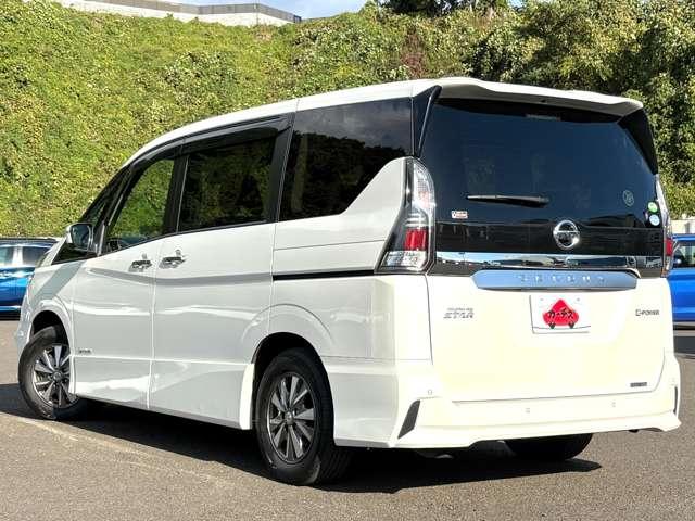 セレナ ｅ－パワー　ハイウェイスターＶ　禁煙車／プロパイロット／インテリジェントエマージェンシーブレーキ／純正ナビ／フルセグＴＶ／ＤＶＤ／Ｂｌｕｅｔｏｏｔｈ／フリップダウンモニター／インテリジェントアラウンドビューモニター＆ルームミラー／（5枚目）