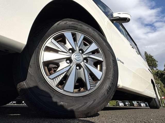 セレナ ｅ－パワー　ハイウェイスターＶ　禁煙車／プロパイロット／インテリジェントエマージェンシーブレーキ／純正ナビ／フルセグＴＶ／ＤＶＤ／Ｂｌｕｅｔｏｏｔｈ／フリップダウンモニター／インテリジェントアラウンドビューモニター＆ルームミラー／（10枚目）