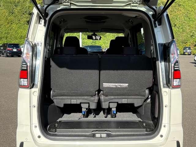 セレナ ｅ－パワー　ハイウェイスターＶ　禁煙車／プロパイロット／インテリジェントエマージェンシーブレーキ／純正ナビ／フルセグＴＶ／ＤＶＤ／Ｂｌｕｅｔｏｏｔｈ／フリップダウンモニター／インテリジェントアラウンドビューモニター＆ルームミラー／（25枚目）