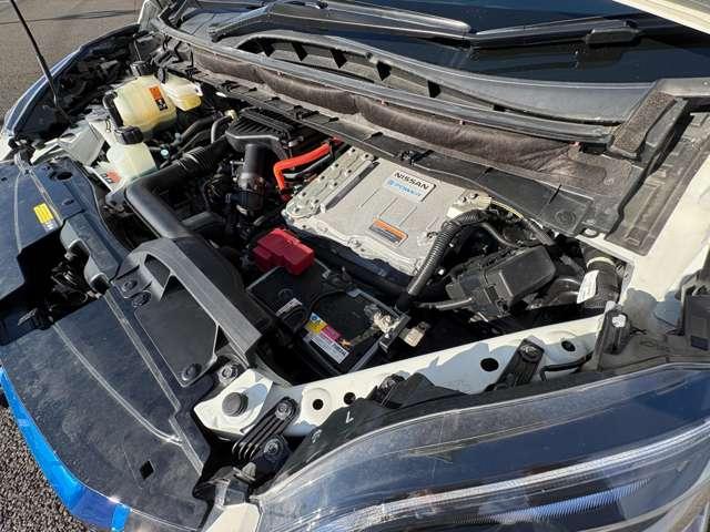 セレナ ｅ－パワー　ハイウェイスターＶ　禁煙車／プロパイロット／インテリジェントエマージェンシーブレーキ／純正ナビ／フルセグＴＶ／ＤＶＤ／Ｂｌｕｅｔｏｏｔｈ／フリップダウンモニター／インテリジェントアラウンドビューモニター＆ルームミラー／（28枚目）