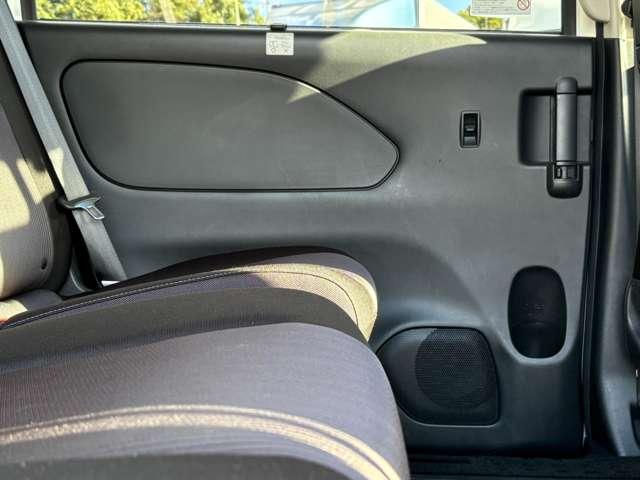 セレナ ｅ－パワー　ハイウェイスターＶ　禁煙車／プロパイロット／インテリジェントエマージェンシーブレーキ／純正ナビ／フルセグＴＶ／ＤＶＤ／Ｂｌｕｅｔｏｏｔｈ／フリップダウンモニター／インテリジェントアラウンドビューモニター＆ルームミラー／（49枚目）