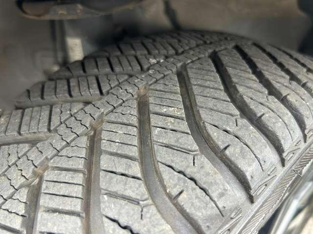 タント ６６０カスタムＲＳ　４名　１オ－ナ－禁煙／９型フルセグナビ＆ＯＰパノラマモニター／両側電動／ＯＰスマートクルーズ＆スタイルパック／ヒーター付半革シート／スマアシ／キーフリー／ＬＥＤライト（12枚目）