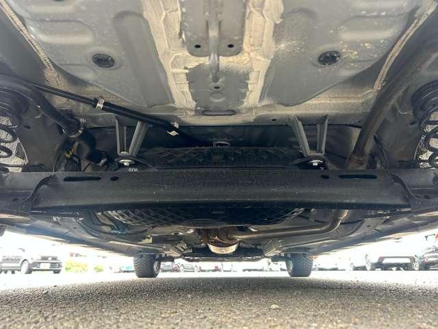 タント ６６０カスタムＲＳ　４名　１オ－ナ－禁煙／９型フルセグナビ＆ＯＰパノラマモニター／両側電動／ＯＰスマートクルーズ＆スタイルパック／ヒーター付半革シート／スマアシ／キーフリー／ＬＥＤライト（34枚目）