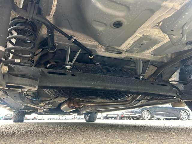 タント ６６０カスタムＲＳ　４名　１オ－ナ－禁煙／９型フルセグナビ＆ＯＰパノラマモニター／両側電動／ＯＰスマートクルーズ＆スタイルパック／ヒーター付半革シート／スマアシ／キーフリー／ＬＥＤライト（35枚目）