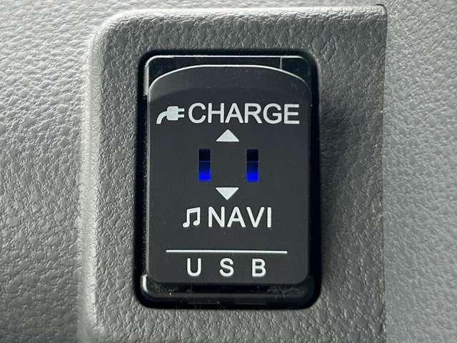 タント ６６０カスタムＲＳ　４名　１オ－ナ－禁煙／９型フルセグナビ＆ＯＰパノラマモニター／両側電動／ＯＰスマートクルーズ＆スタイルパック／ヒーター付半革シート／スマアシ／キーフリー／ＬＥＤライト（46枚目）