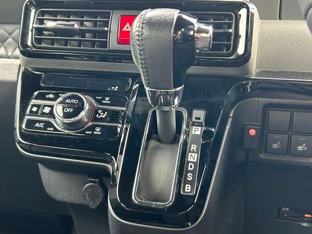 タント ６６０カスタムＲＳ　４名　１オ－ナ－禁煙／９型フルセグナビ＆ＯＰパノラマモニター／両側電動／ＯＰスマートクルーズ＆スタイルパック／ヒーター付半革シート／スマアシ／キーフリー／ＬＥＤライト（52枚目）