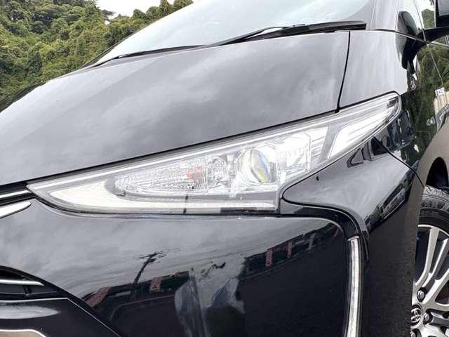 エスティマハイブリッド ハイブリッド２．４アエラス　スマート　４ＷＤ　７名　セーフティセンスＣ！ＴＲＤエアロ！ベージュ合皮シート！快適温熱シート！運転席パワーシート！純正ナビ＆フルセグＴＶ＆ＢＴ＆バックカメラ！アルパインフリップダウンモニター！両側パワース（15枚目）