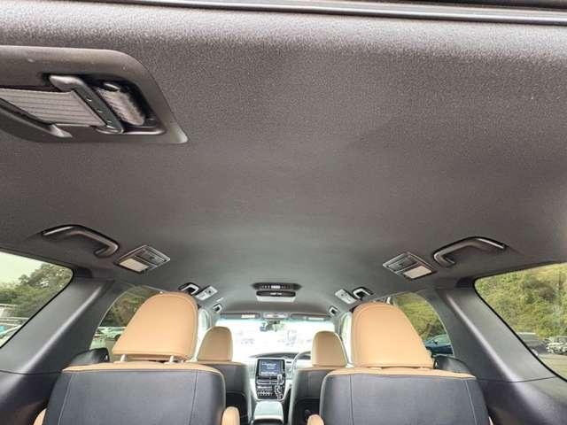 エスティマハイブリッド ハイブリッド２．４アエラス　スマート　４ＷＤ　７名　セーフティセンスＣ！ＴＲＤエアロ！ベージュ合皮シート！快適温熱シート！運転席パワーシート！純正ナビ＆フルセグＴＶ＆ＢＴ＆バックカメラ！アルパインフリップダウンモニター！両側パワース（24枚目）