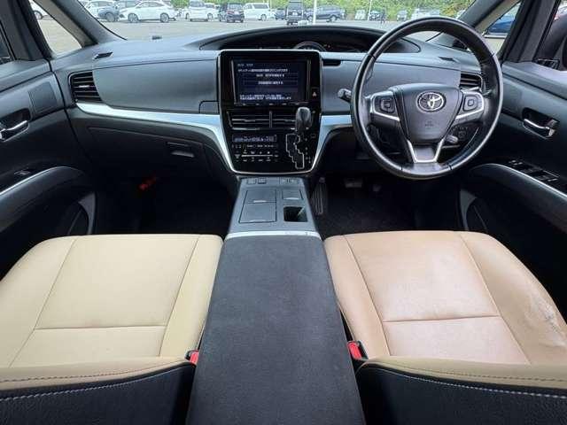 エスティマハイブリッド ハイブリッド２．４アエラス　スマート　４ＷＤ　７名　セーフティセンスＣ！ＴＲＤエアロ！ベージュ合皮シート！快適温熱シート！運転席パワーシート！純正ナビ＆フルセグＴＶ＆ＢＴ＆バックカメラ！アルパインフリップダウンモニター！両側パワース（33枚目）