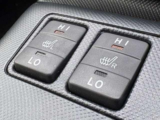 エスティマハイブリッド ハイブリッド２．４アエラス　スマート　４ＷＤ　７名　セーフティセンスＣ！ＴＲＤエアロ！ベージュ合皮シート！快適温熱シート！運転席パワーシート！純正ナビ＆フルセグＴＶ＆ＢＴ＆バックカメラ！アルパインフリップダウンモニター！両側パワース（40枚目）