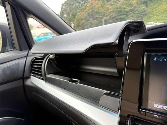 エスティマハイブリッド ハイブリッド２．４アエラス　スマート　４ＷＤ　７名　セーフティセンスＣ！ＴＲＤエアロ！ベージュ合皮シート！快適温熱シート！運転席パワーシート！純正ナビ＆フルセグＴＶ＆ＢＴ＆バックカメラ！アルパインフリップダウンモニター！両側パワース（52枚目）