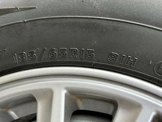 エスクァイア 1.8ハイブリッドGi 7名 セーフティセンスC!純正ナビ&フルセグTV&DVD&BT&バックカメラ!LEDヘッドライト!オートライト!純正アルミ!両側パワースライドドア!合皮シート!快適温熱シート!ビルトイン(12枚目)