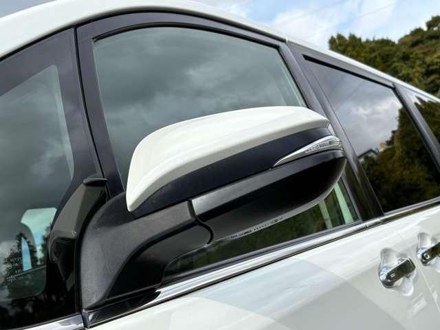 エスクァイア 1.8ハイブリッドGi 7名 セーフティセンスC!純正ナビ&フルセグTV&DVD&BT&バックカメラ!LEDヘッドライト!オートライト!純正アルミ!両側パワースライドドア!合皮シート!快適温熱シート!ビルトイン(14枚目)