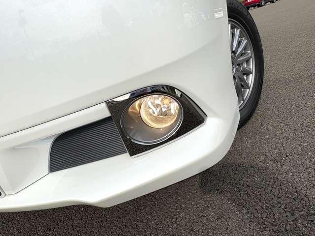 エスクァイア 1.8ハイブリッドGi 7名 セーフティセンスC!純正ナビ&フルセグTV&DVD&BT&バックカメラ!LEDヘッドライト!オートライト!純正アルミ!両側パワースライドドア!合皮シート!快適温熱シート!ビルトイン(16枚目)