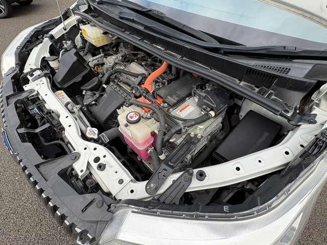 エスクァイア 1.8ハイブリッドGi 7名 セーフティセンスC!純正ナビ&フルセグTV&DVD&BT&バックカメラ!LEDヘッドライト!オートライト!純正アルミ!両側パワースライドドア!合皮シート!快適温熱シート!ビルトイン(27枚目)