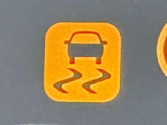 エスクァイア 1.8ハイブリッドGi 7名 セーフティセンスC!純正ナビ&フルセグTV&DVD&BT&バックカメラ!LEDヘッドライト!オートライト!純正アルミ!両側パワースライドドア!合皮シート!快適温熱シート!ビルトイン(38枚目)