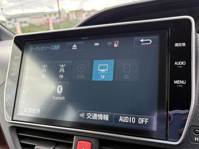 エスクァイア 1.8ハイブリッドGi 7名 セーフティセンスC!純正ナビ&フルセグTV&DVD&BT&バックカメラ!LEDヘッドライト!オートライト!純正アルミ!両側パワースライドドア!合皮シート!快適温熱シート!ビルトイン(57枚目)