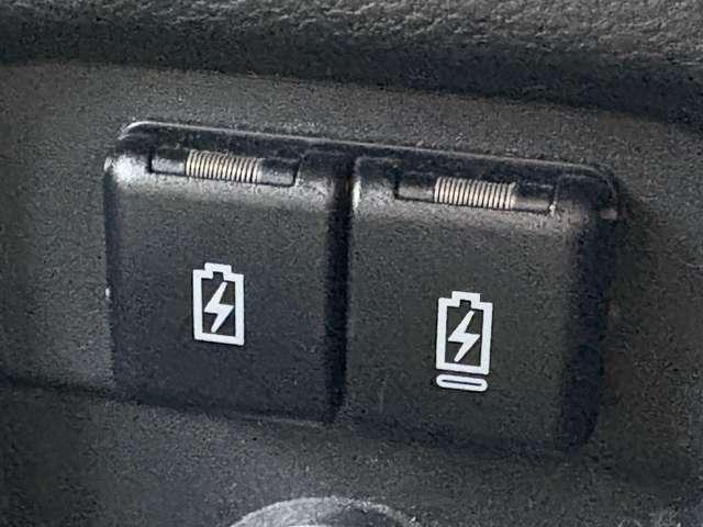 ソリオ 1.2ハイブリッドSZ 5名 セーフティサポート!純正ナビ&フルセグTV&BT!全方位モニター!LEDヘッドライト!オートライト!両側パワースライドドア!純正アルミ&エアロ!シートヒーター!カラーヘッドアップデ(32枚目)