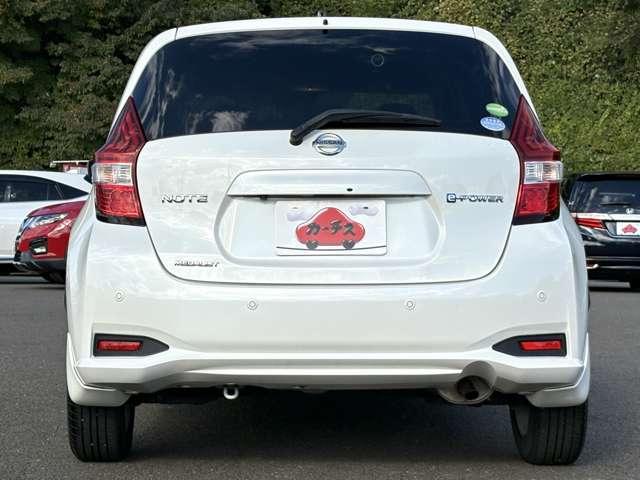 ノート 1.2e-POWERメダリスト 5名 インテリジェントエマージェンシーブレーキ!車線逸脱警報!純正ナビ&フルセグTV&DVD&BT!インテリジェントアラウンドビューモニター&ルームミラー!LEDヘッドライト!オートライ(6枚目)