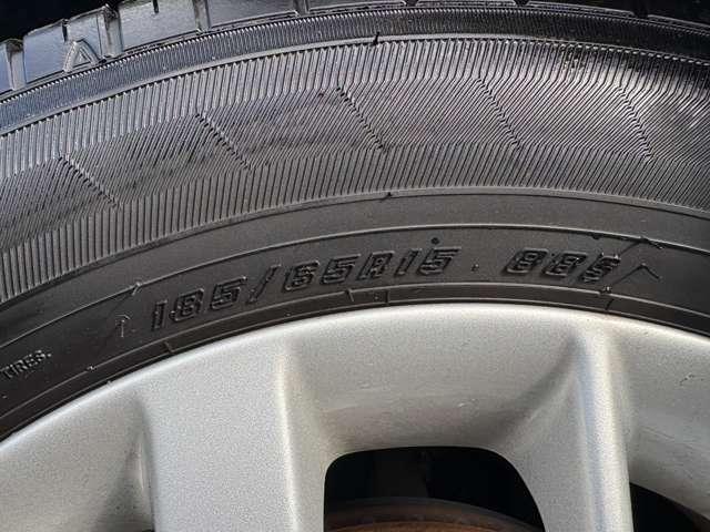 ノート 1.2e-POWERメダリスト 5名 インテリジェントエマージェンシーブレーキ!車線逸脱警報!純正ナビ&フルセグTV&DVD&BT!インテリジェントアラウンドビューモニター&ルームミラー!LEDヘッドライト!オートライ(9枚目)